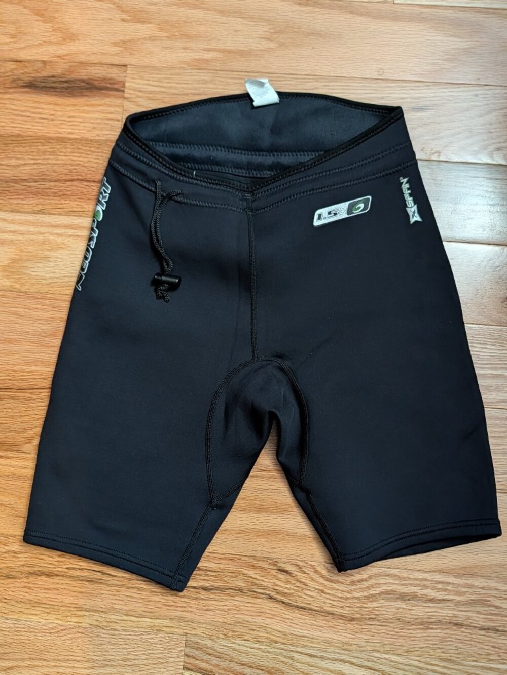 1.5mm NeoSport XSPAN Shorts Sz Small UNISEX Mens / Womens Neoprene Wetsuit